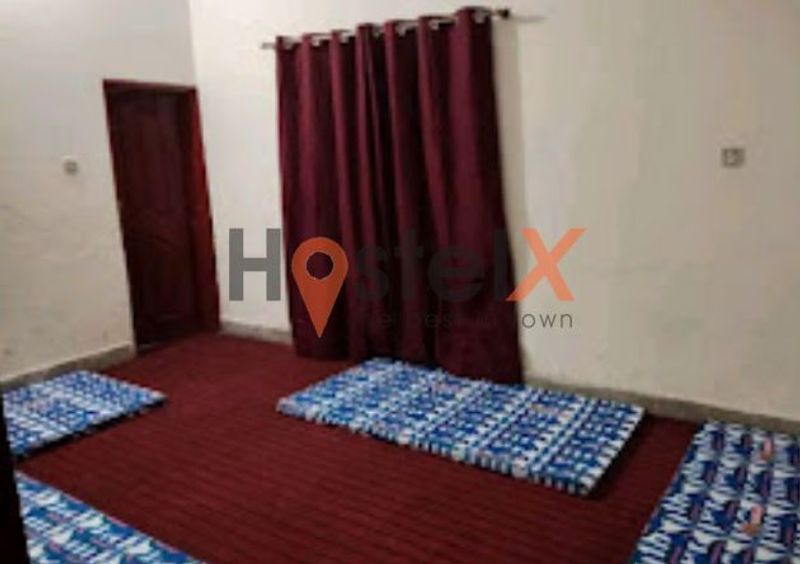 IT BOYS HOSTEL