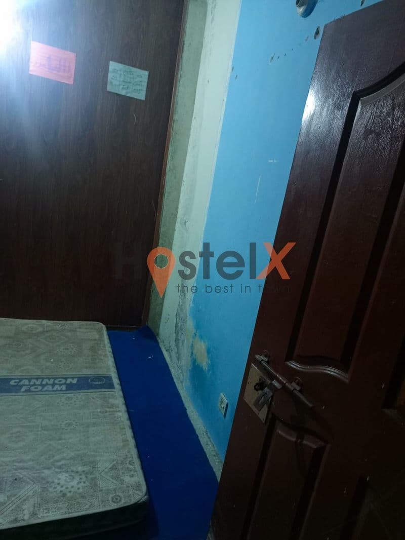 ROOMMATE HOSTEL 3