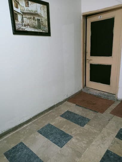 Qalandar Boys Hostel