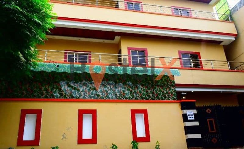 110 Girls Hostel