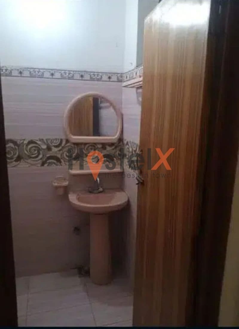 Girls Hostel/The Paradise Group of Hostel( پیراڈائز گروپ آف ہاسٹل) 2